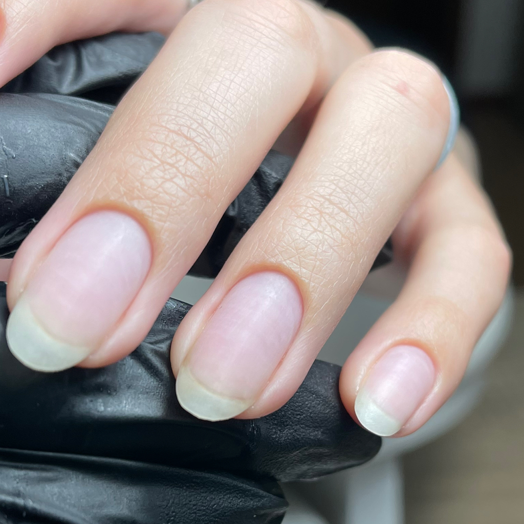 Маникюр без покрытия