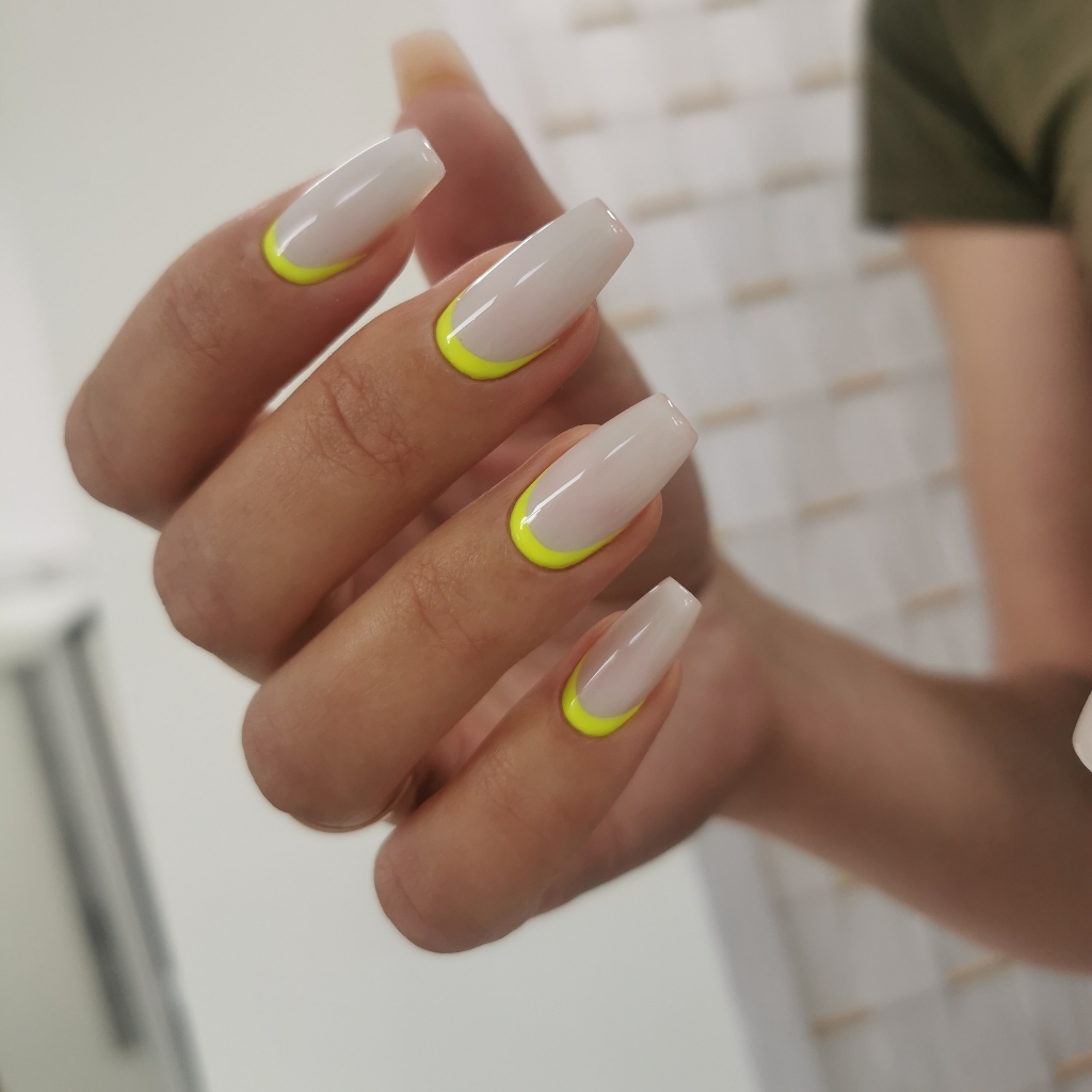 Маникюр с покрытием