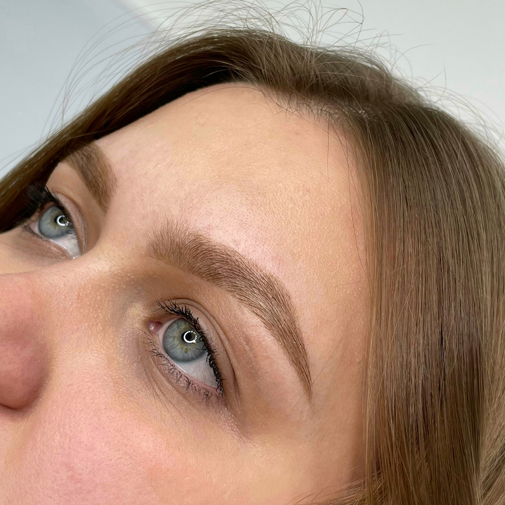 Коррекция+окрашивание бровей