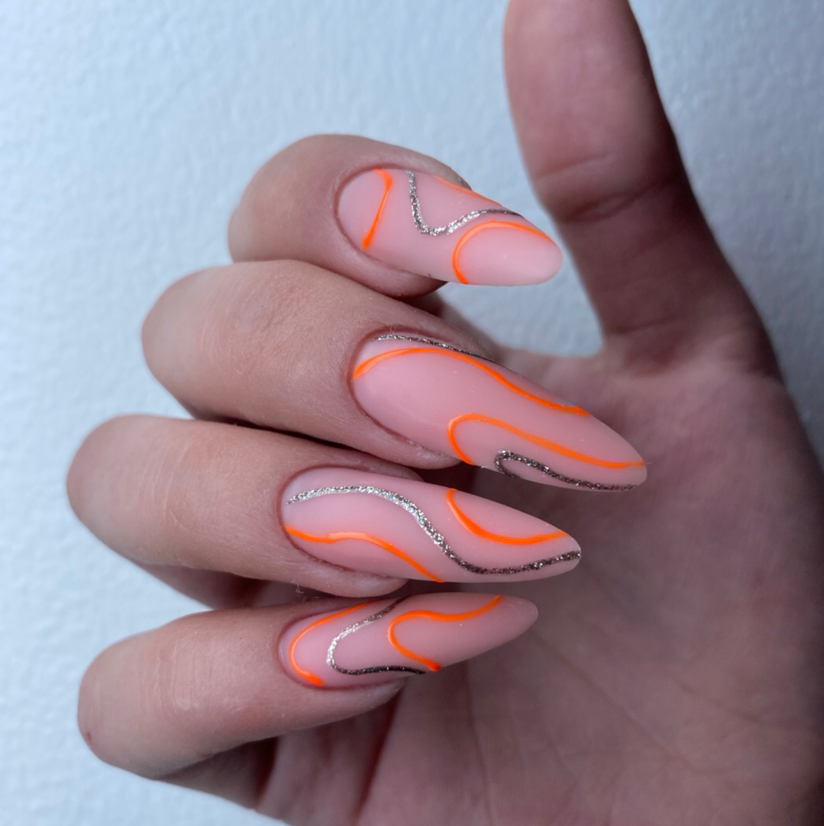 Наращивание ногтей