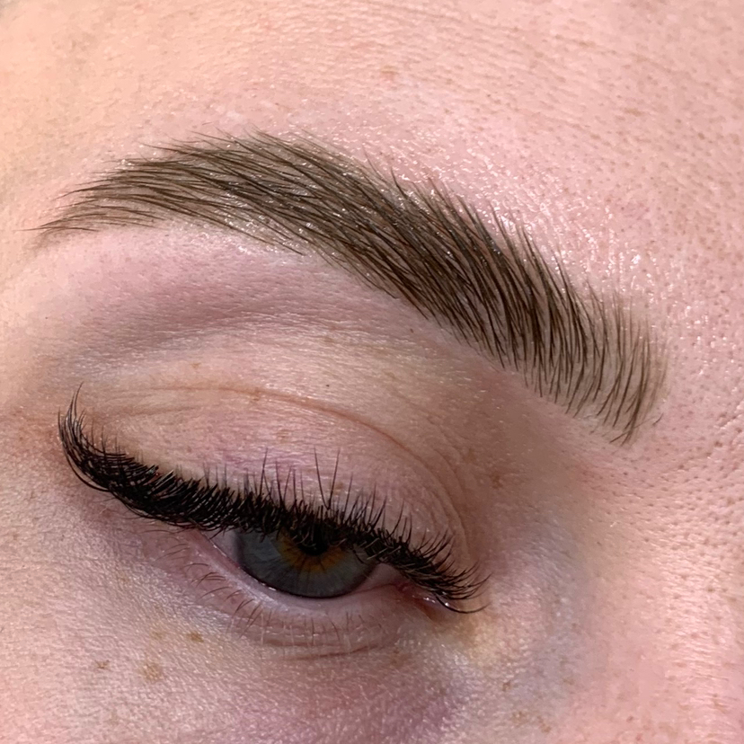 Оформление и окрашивание бровей (краской/хной)