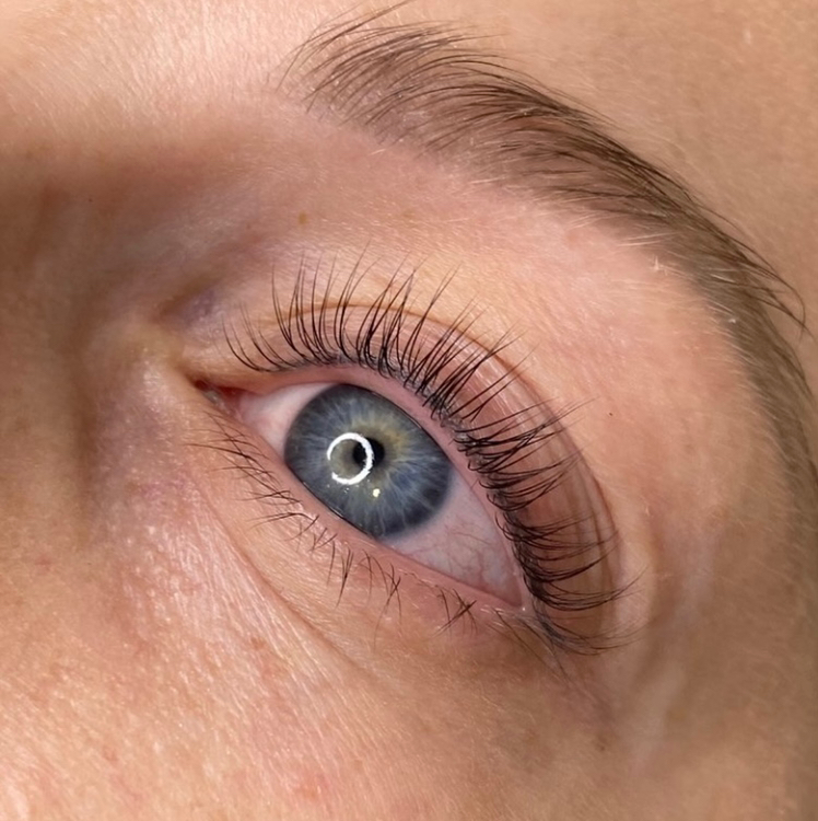 Ламинирование ресниц