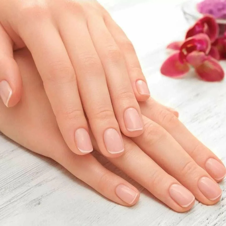 Маникюр (классический/аппаратный/комбинированый)