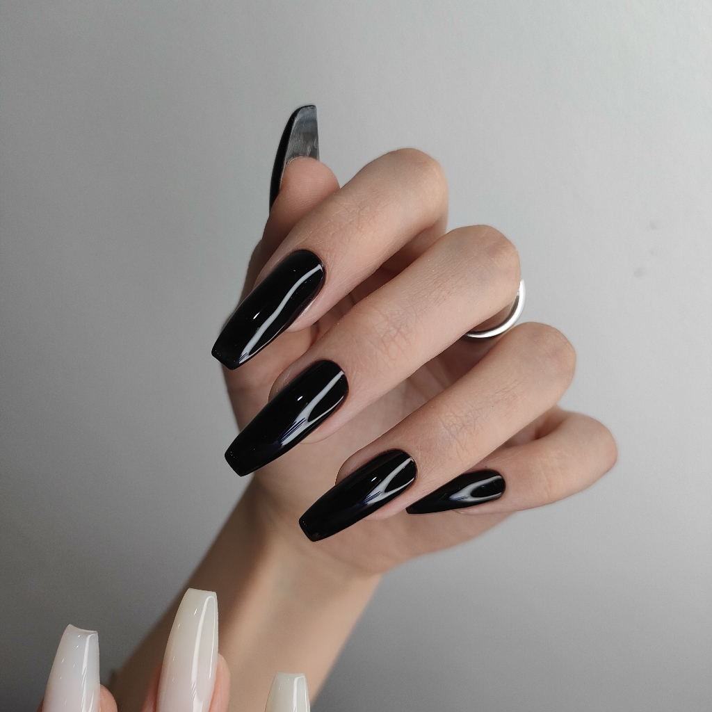 Маникюр с покрытием