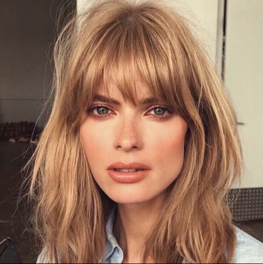 Стрижка челки