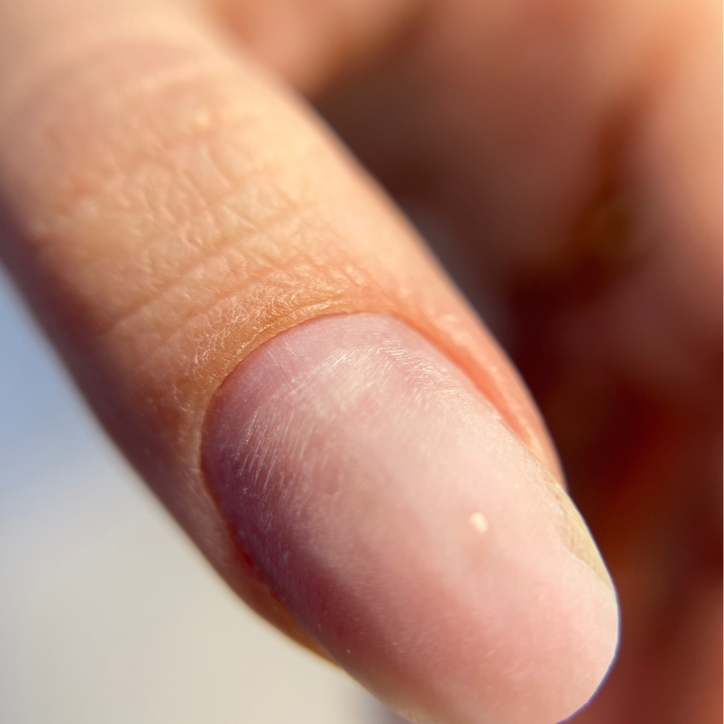 Снятие покрытия и маникюр