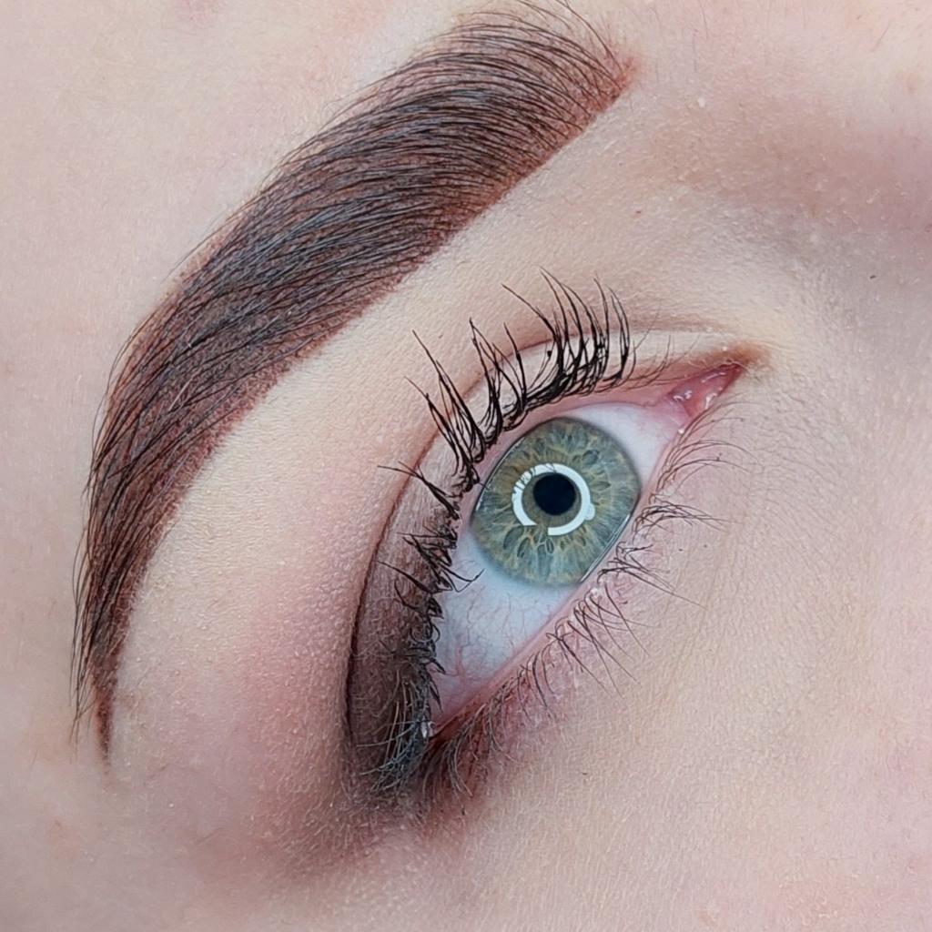 Перманентный макіяж брів