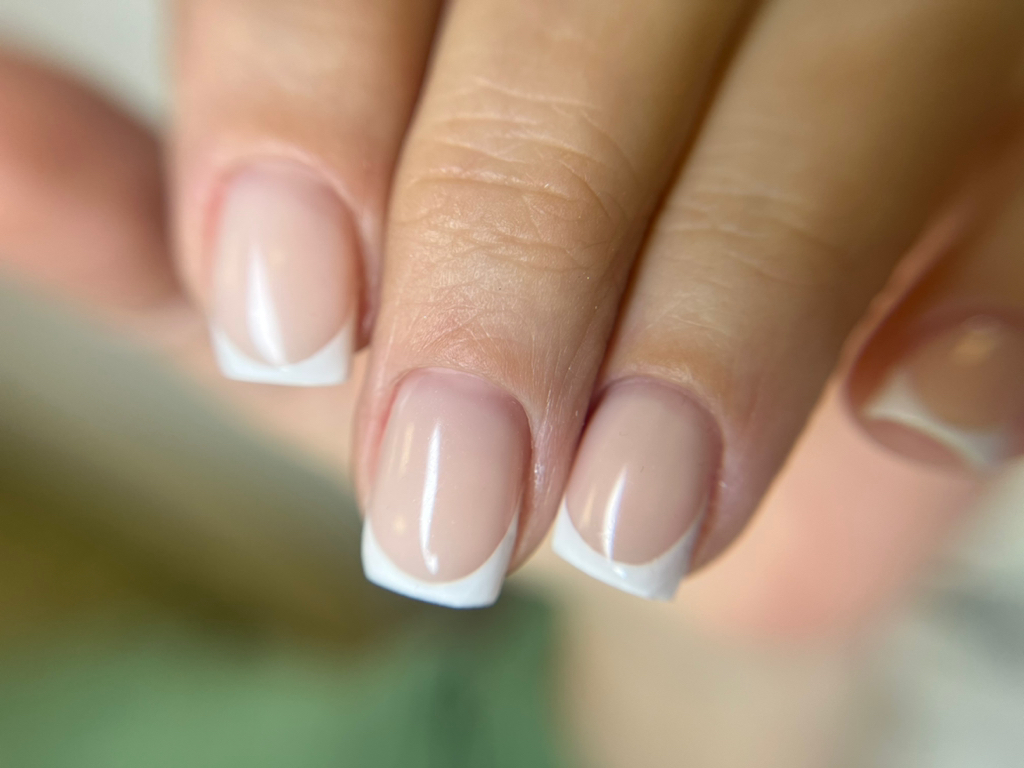 Обучение по маникюру