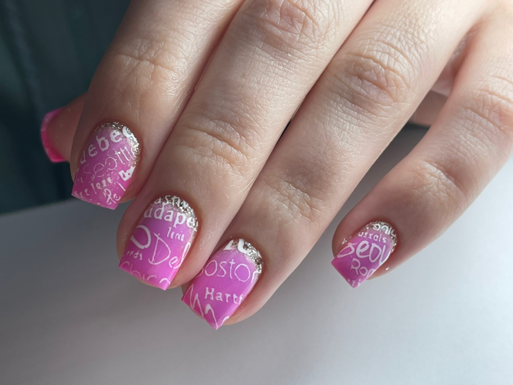 Маникюр комби+гель лак(+снятие от др.мастера +200)