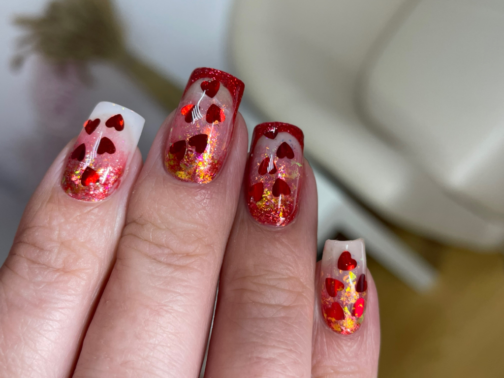 Коррекция ногтей гелем (снятие от другого мастера+200)