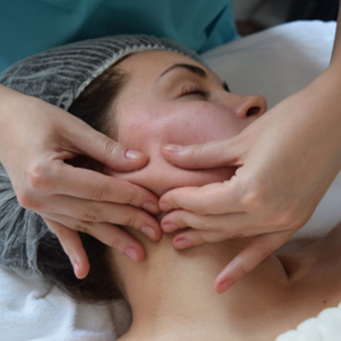 Глубокотканный лица