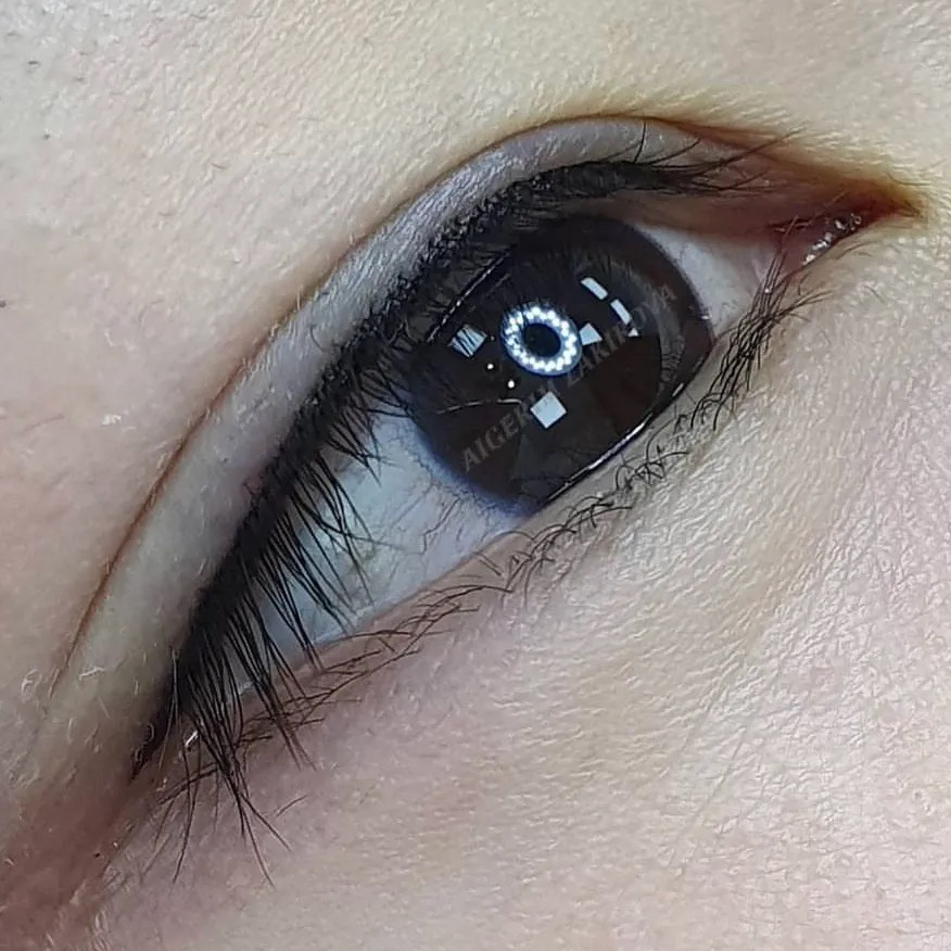 Перманентный макияж век