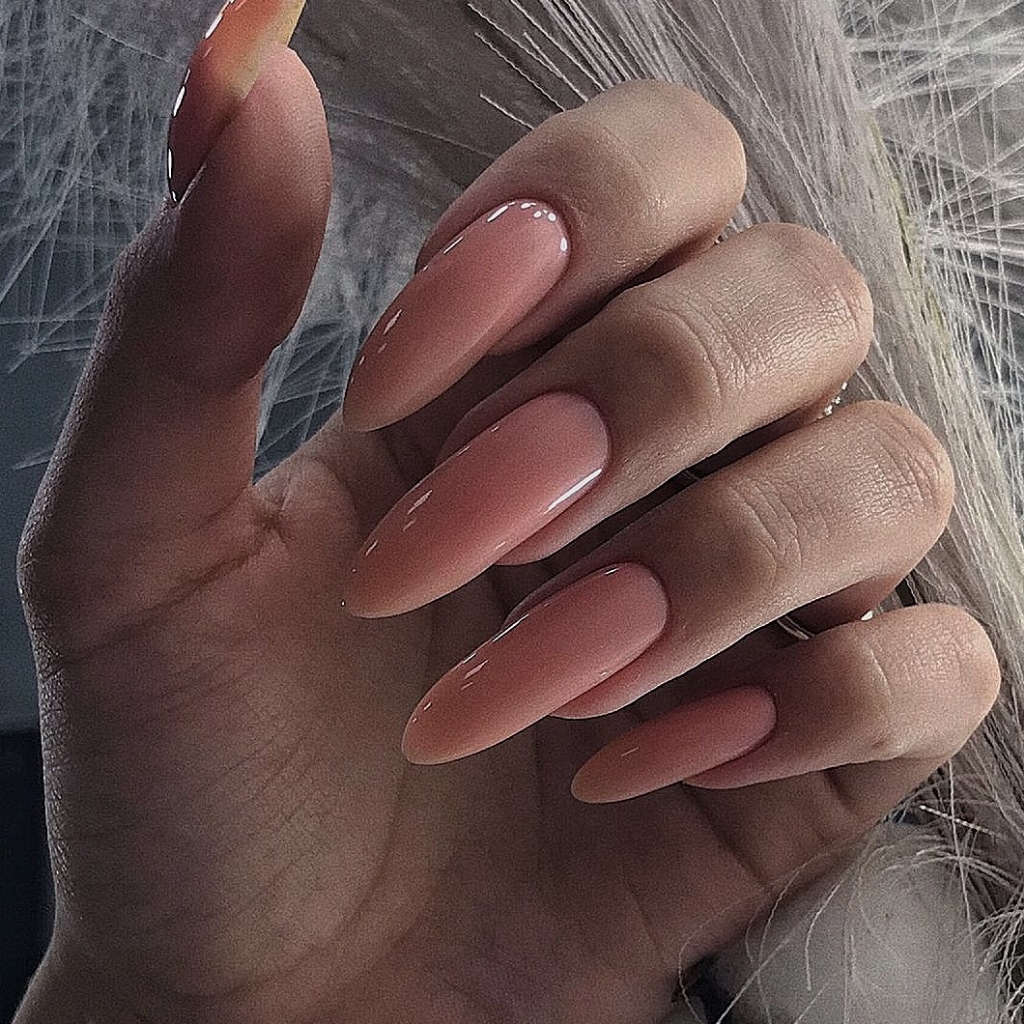 Маникюр с покрытием