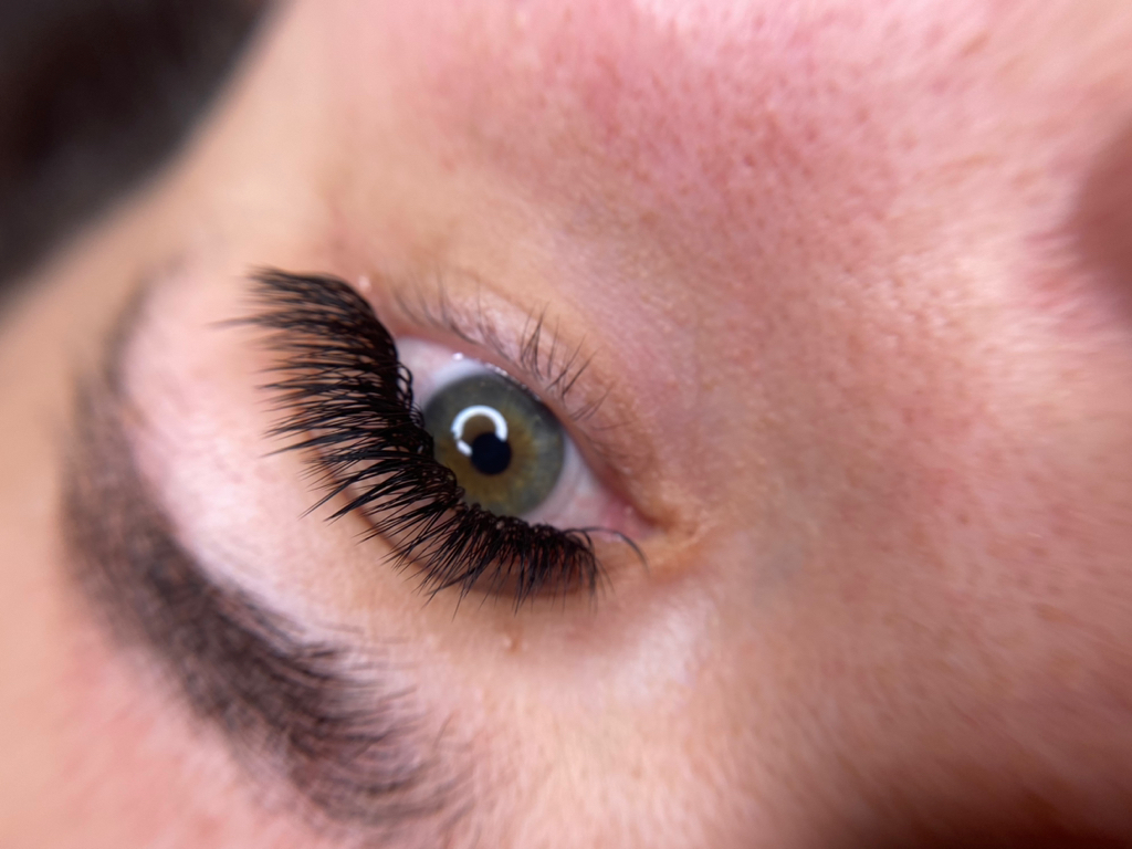 Наращивание ресниц Объём 3 д