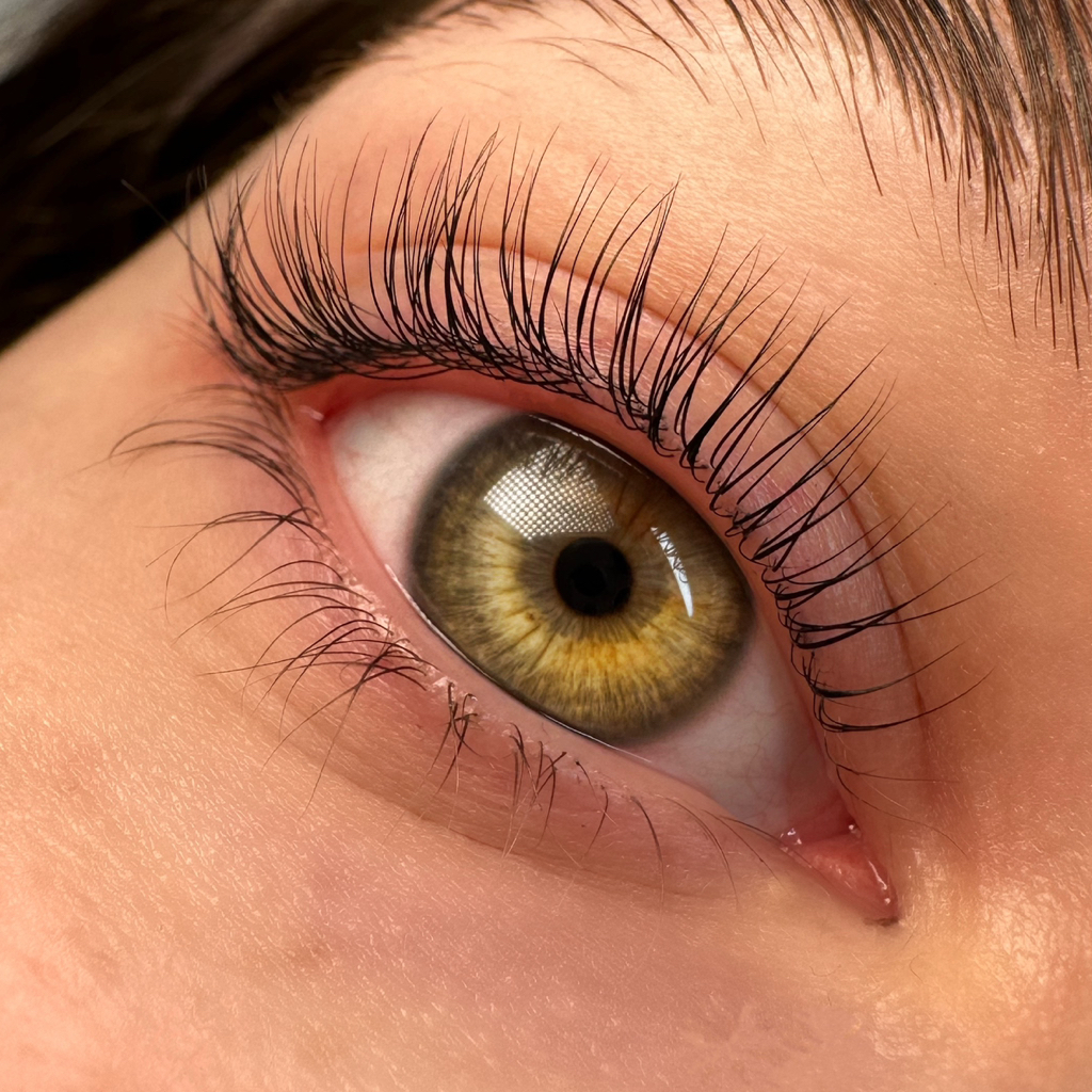 Ламинирование ресниц/окрашивание/ботокс