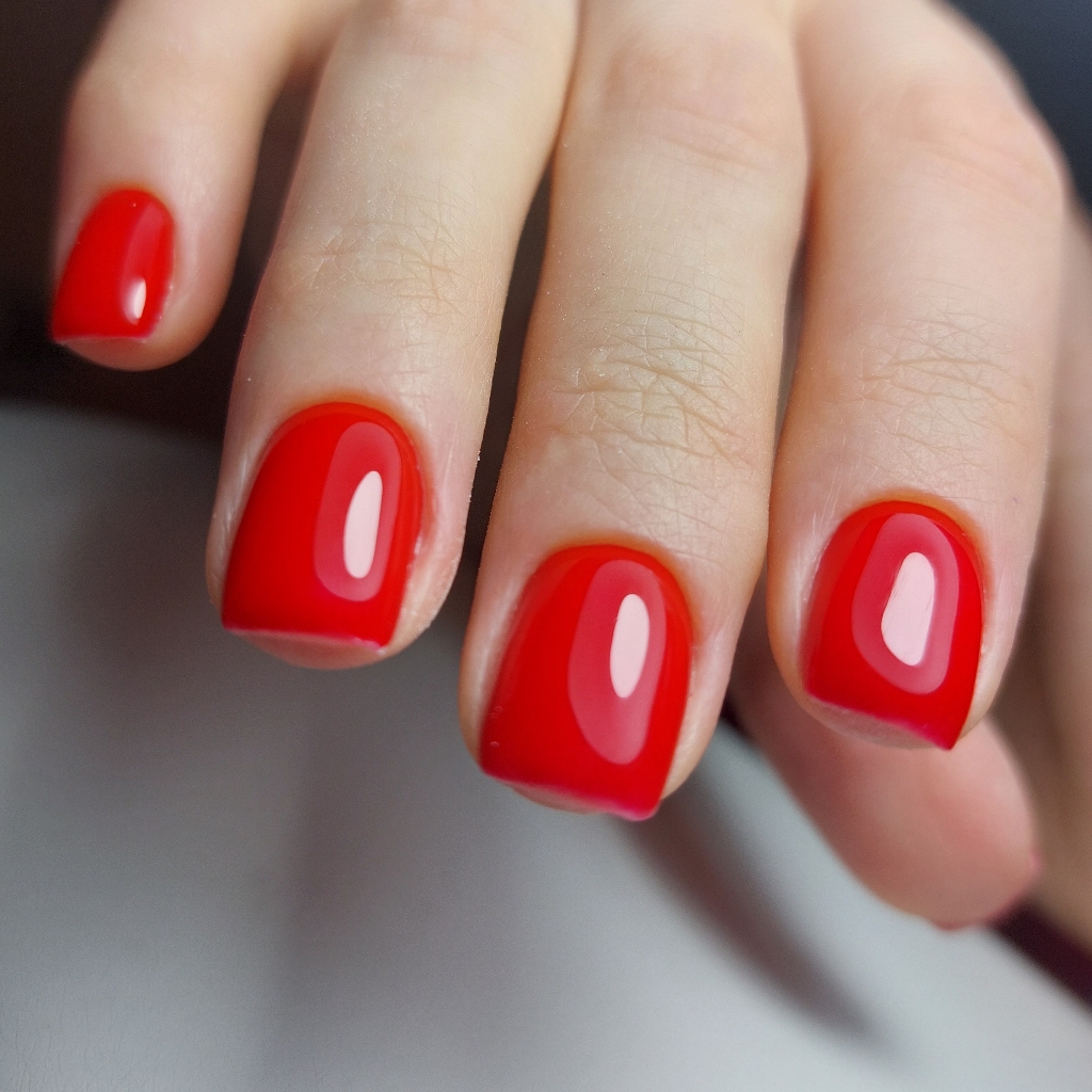 Маникюр комбинированный с покрытием без укрепления