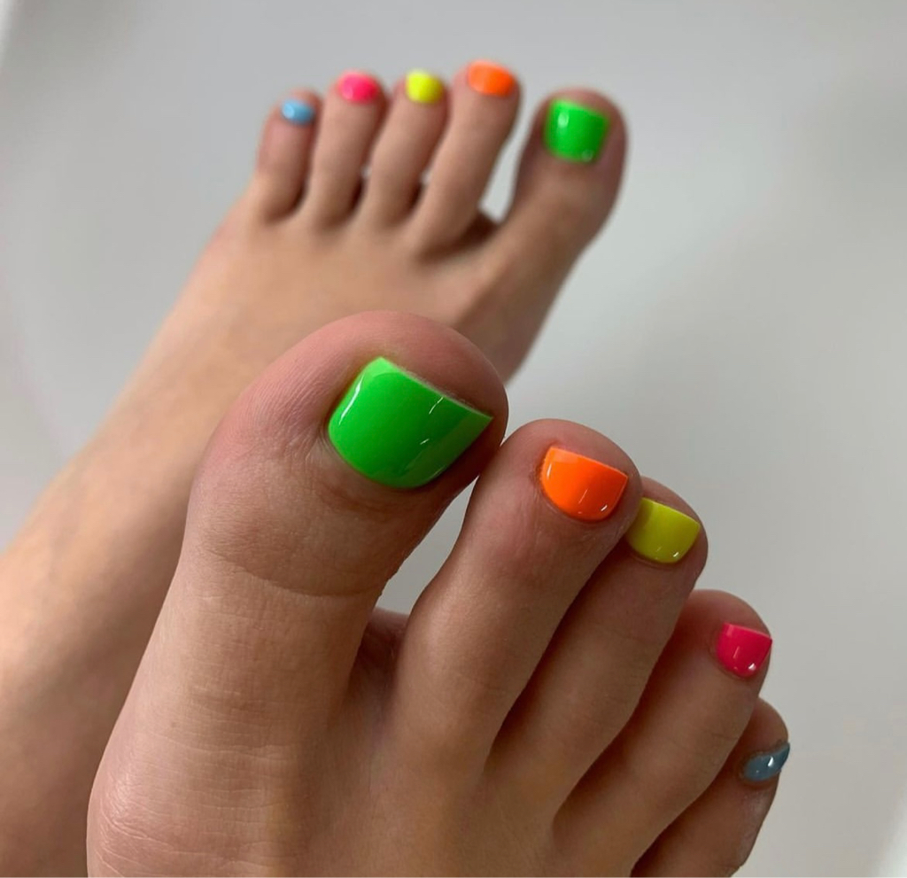 Педикюр Аппаратный с покрытием гель лак