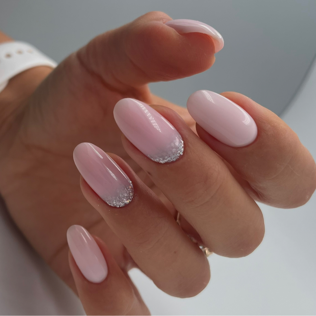 Маникюр с покрытием гель-лак + укрепление гелем