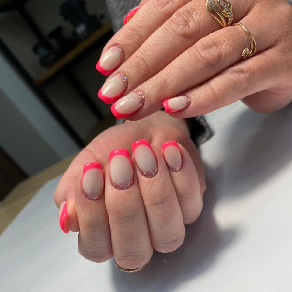 Двойной Френч или Френч +Лунный или Френч+растяжка + аппаратный маникюр гель лак