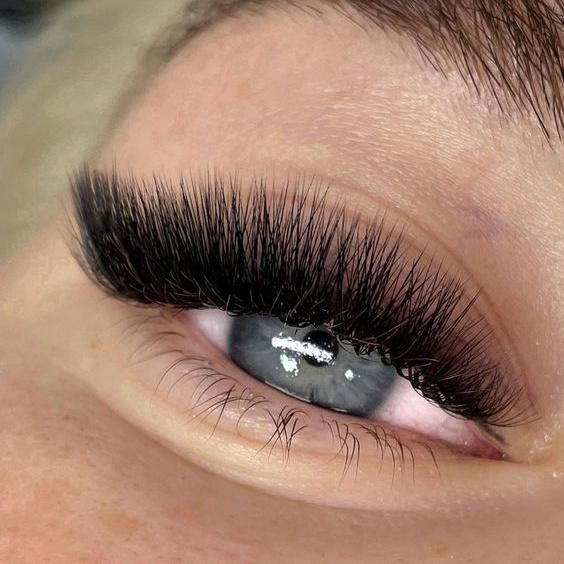 Наращивание ресниц 5D