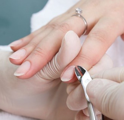 Маникюр комбинированный