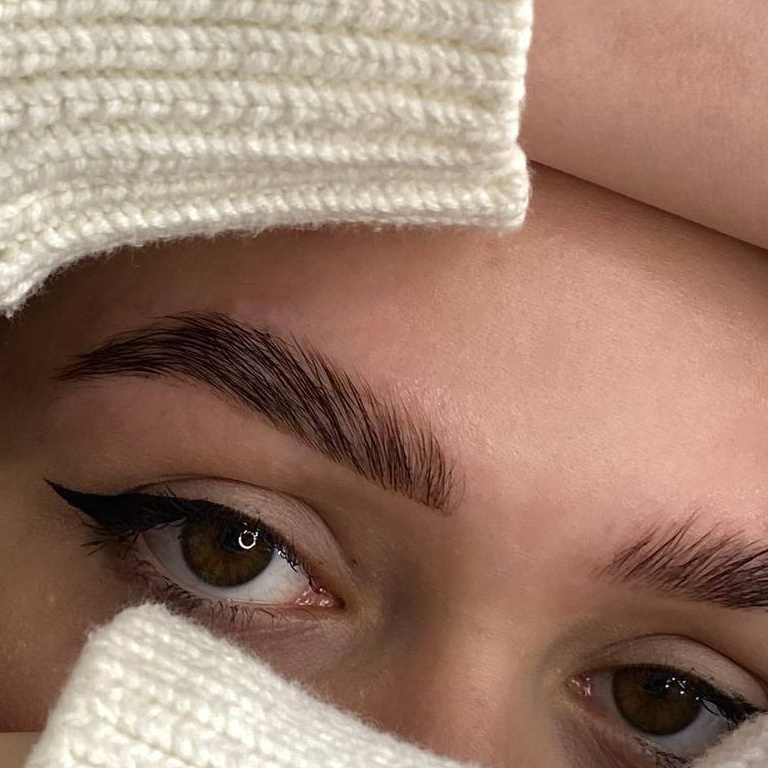 Ламинирование бровей (окрашивание + коррекция формы + ботокс)