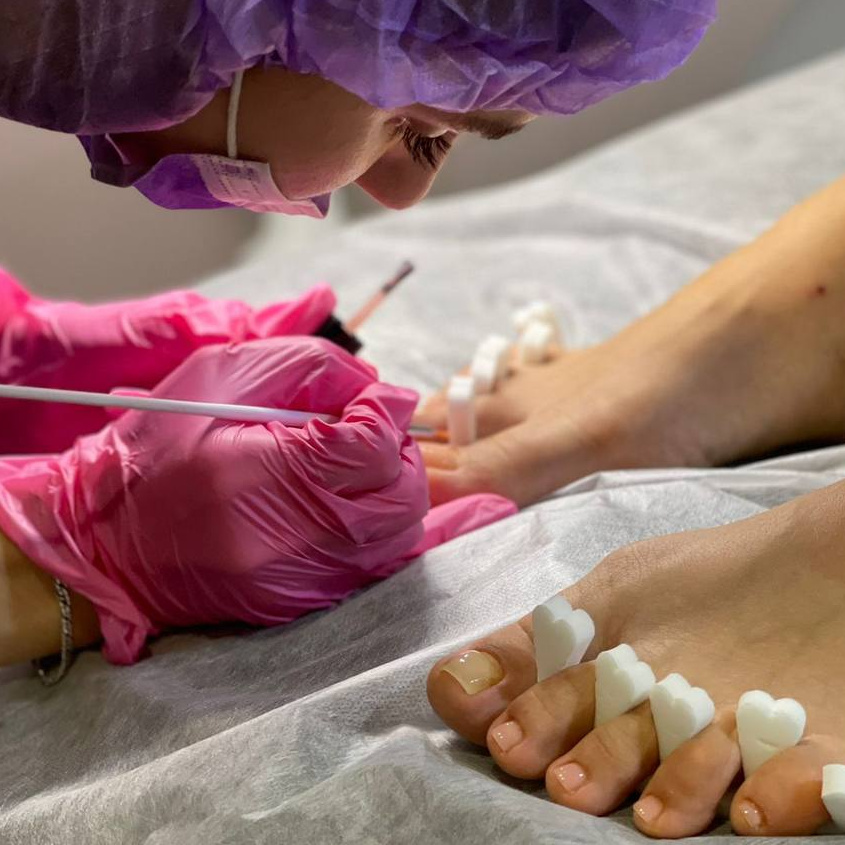 Педикюр-экспресс, только пальчики без покрытия