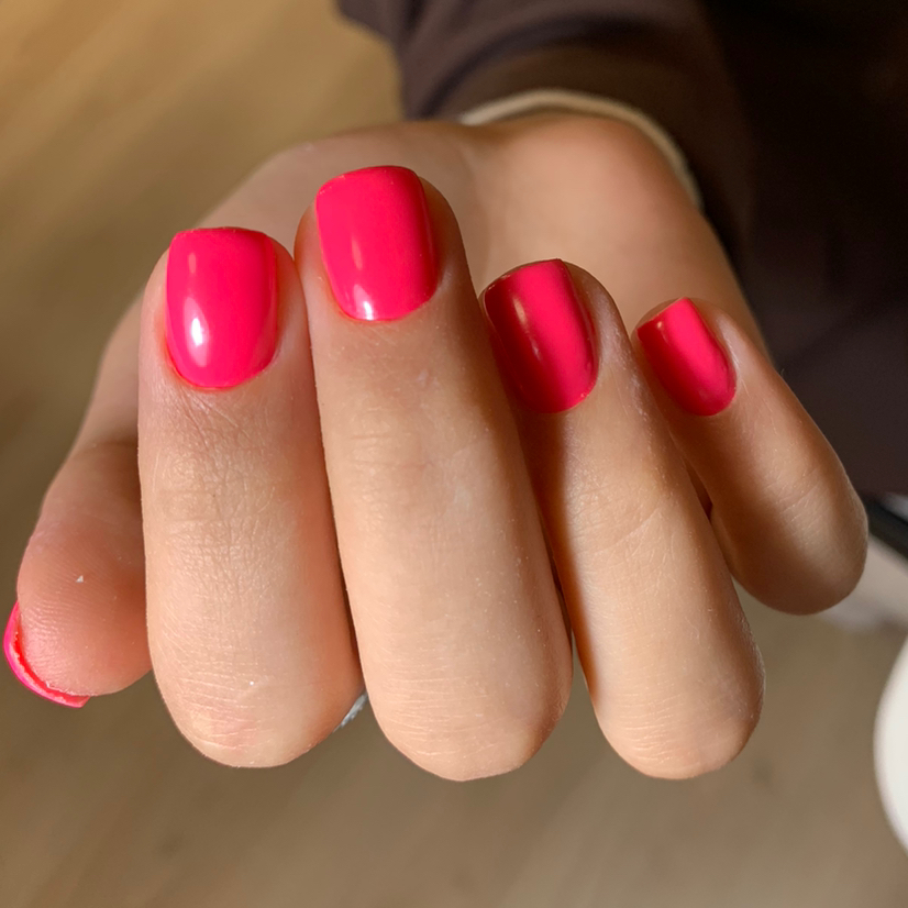 Маникюр с покрытием