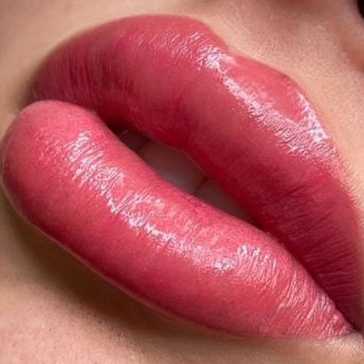 Перманентный макияж губ