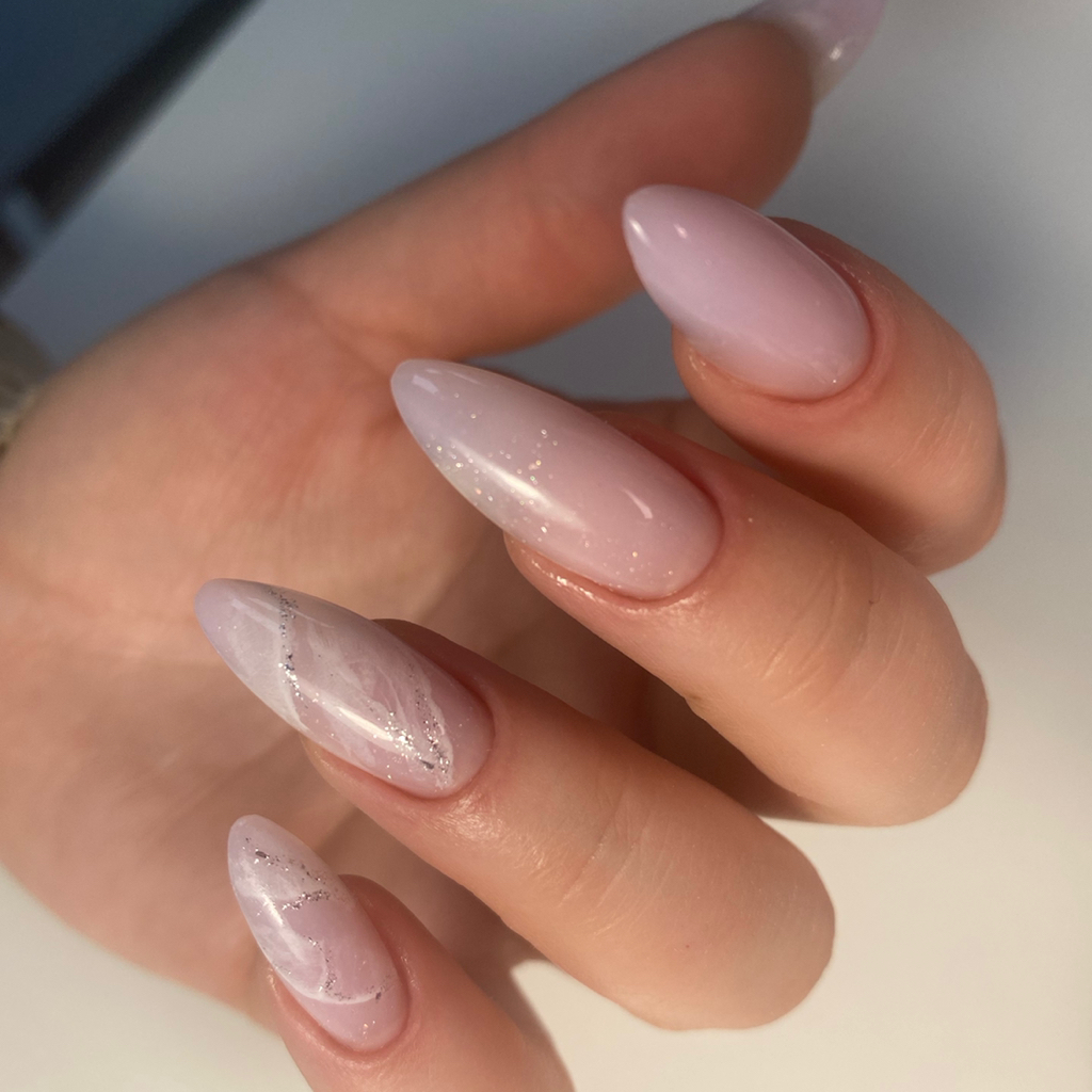 Коррекция гелем. Средние. Однотон. До 2-х часов. Топ мастер.