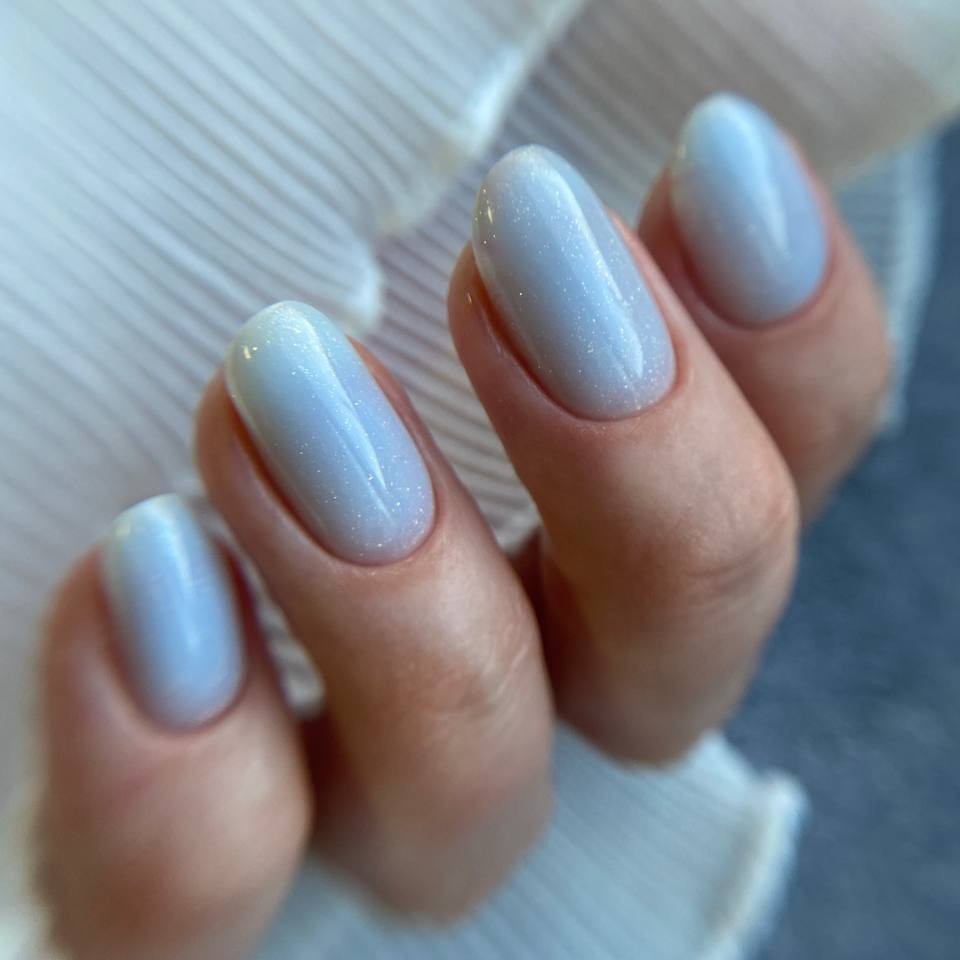 Маникюр с покрытием гель-лак