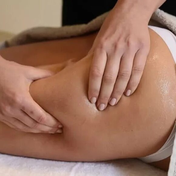 Ручной антицеллюлитный массаж (ягодицы, бёдра, икры) или (спина, бока, живот)