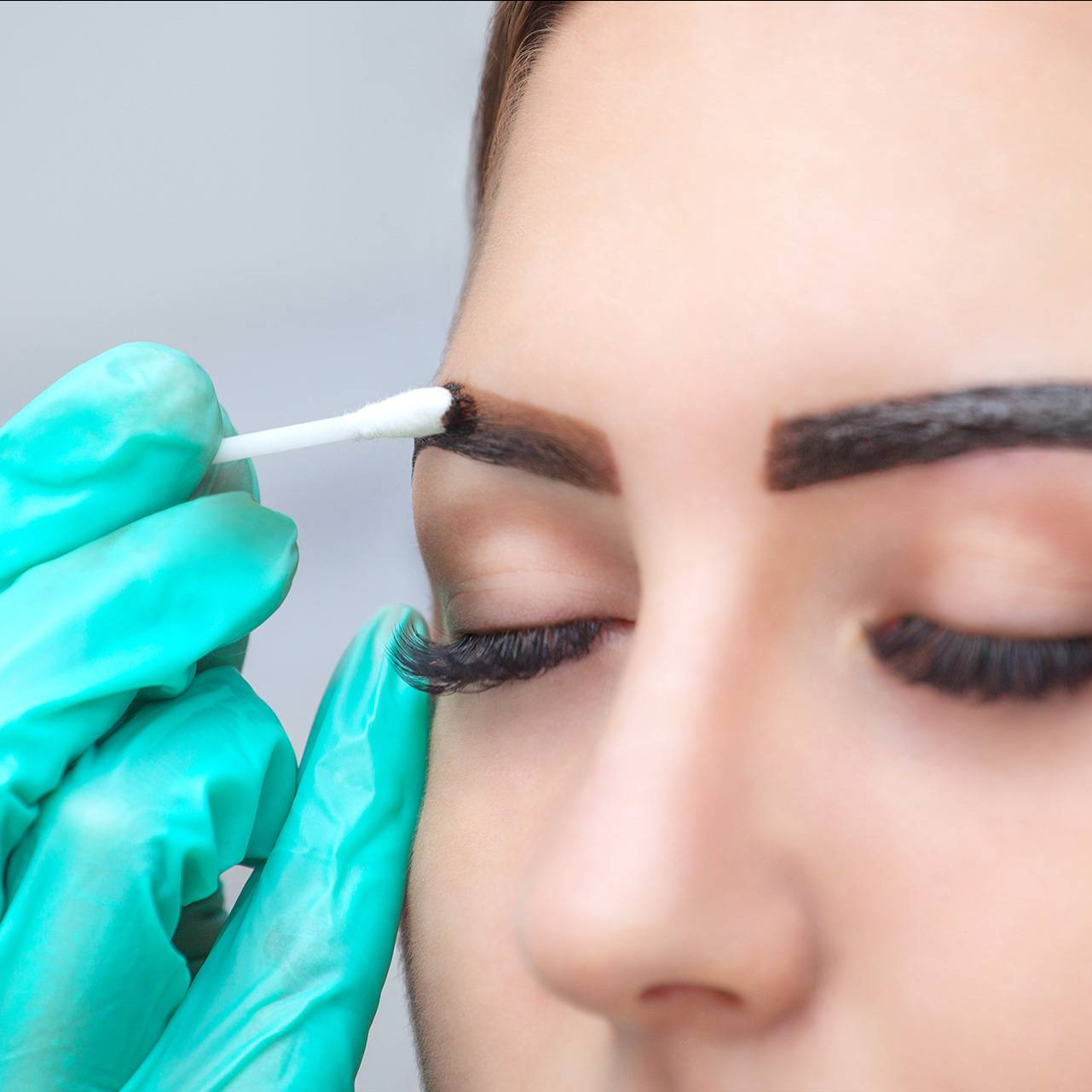 Spabrows (Техника коррекции и окрашивании бровей хной)