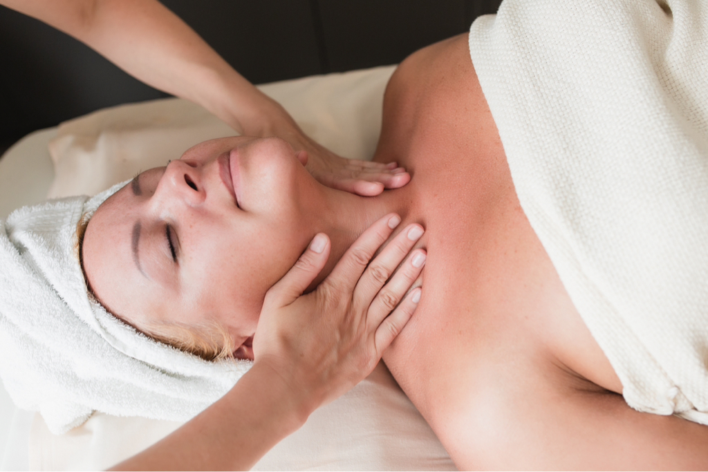 Уход по типу кожи (глубокое очищение, массаж, активный концентрат, маска, крем)