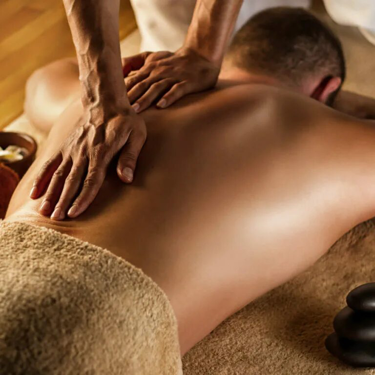 Массаж спины и шейно воротниковой зоны (мужчины)