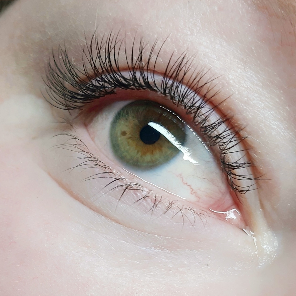 Классическое наращивание ресниц