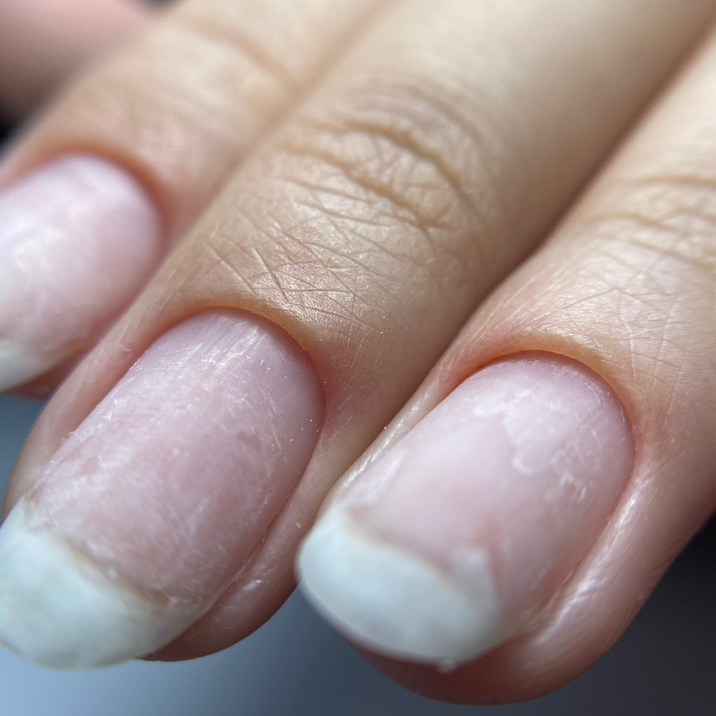 Маникюр классический