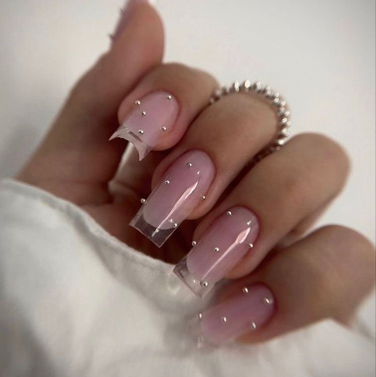 Коррекция ногтей