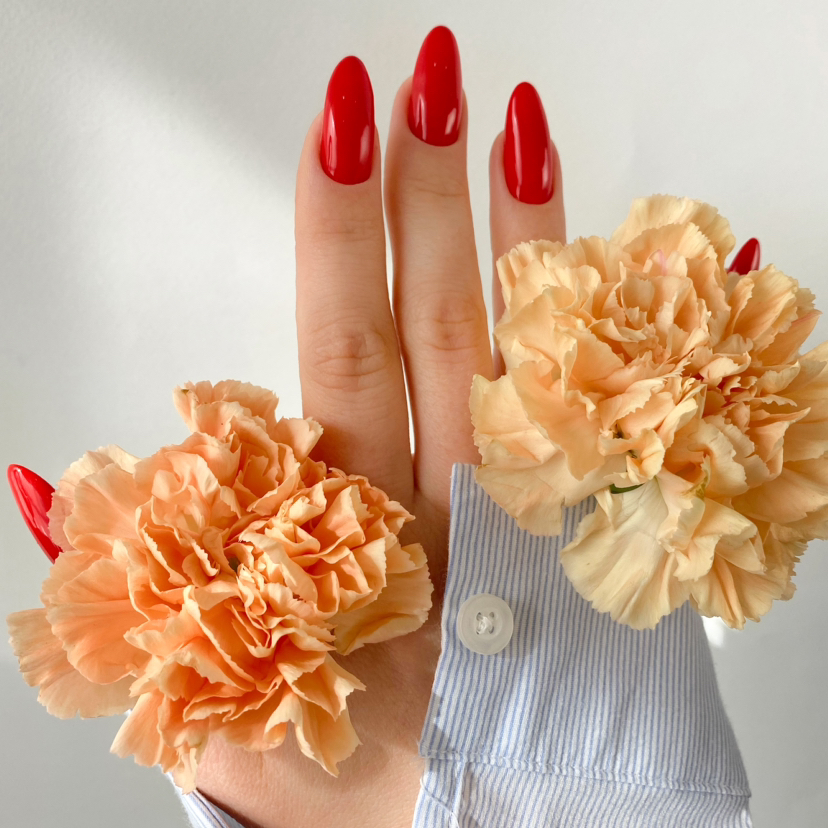 Маникюр с покрытием гель-лак