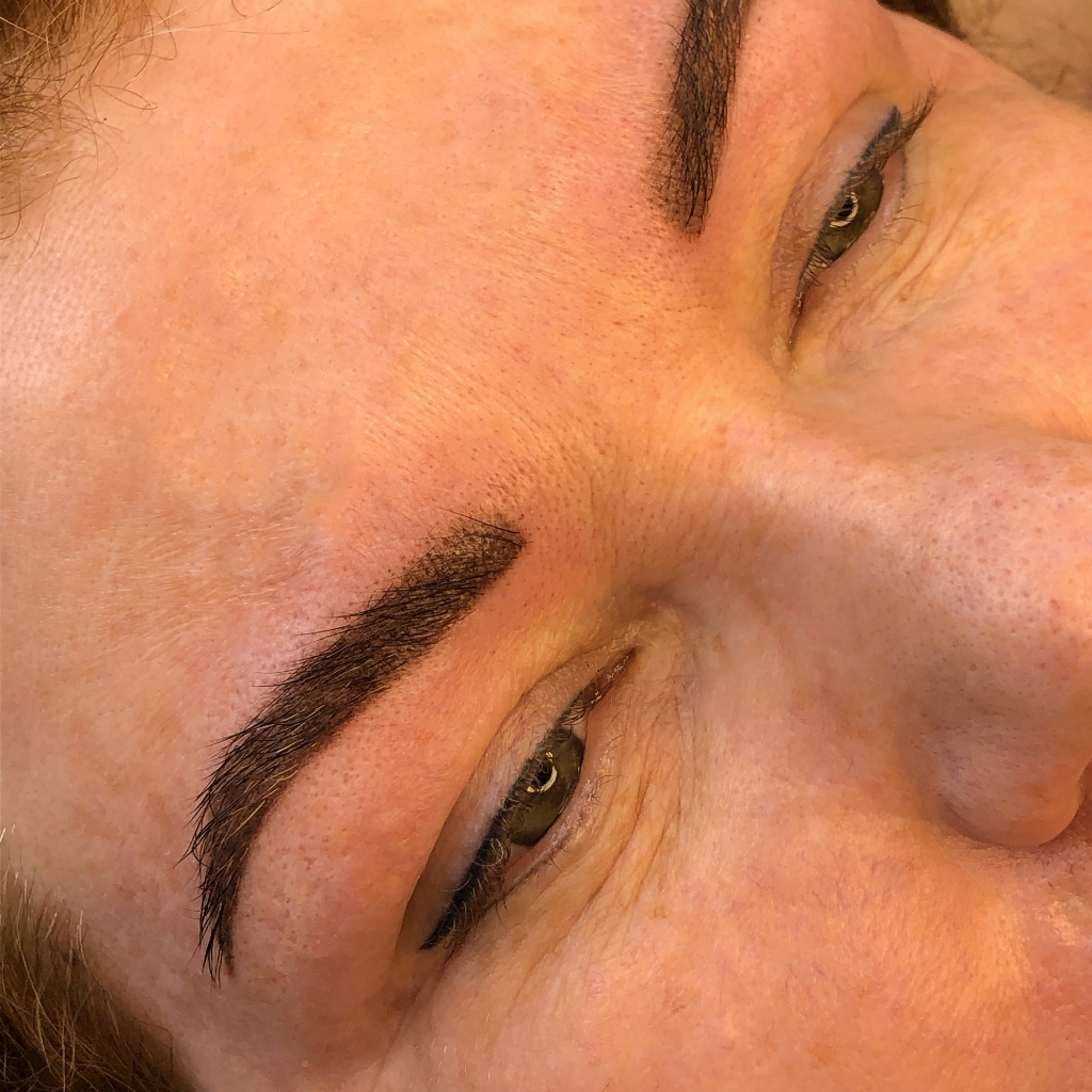 Перманентный макияж межресничка