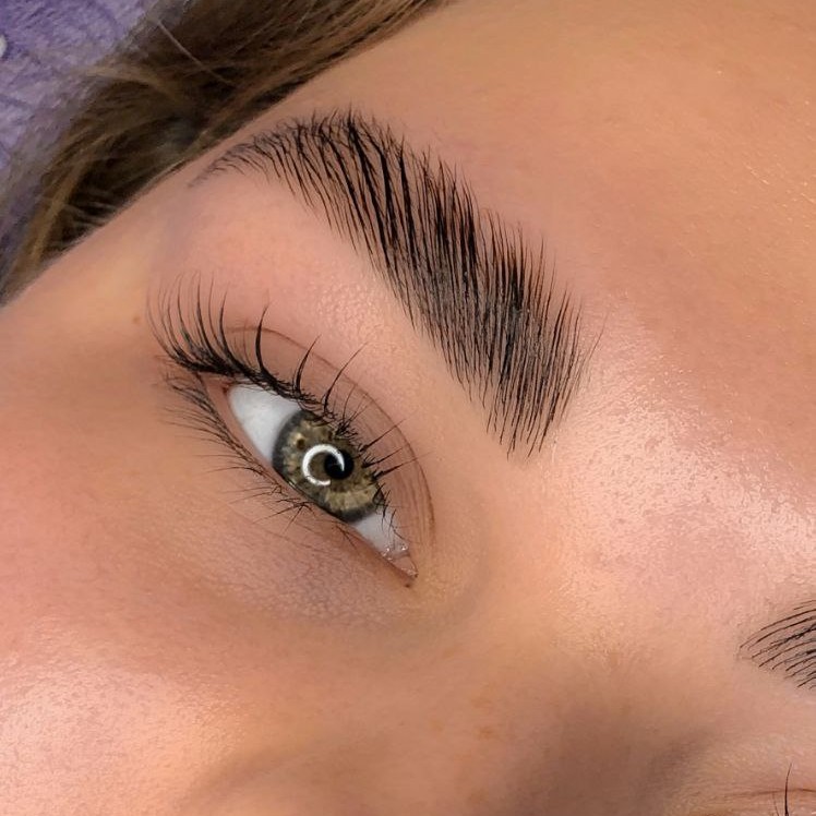 Ламинирование бровей