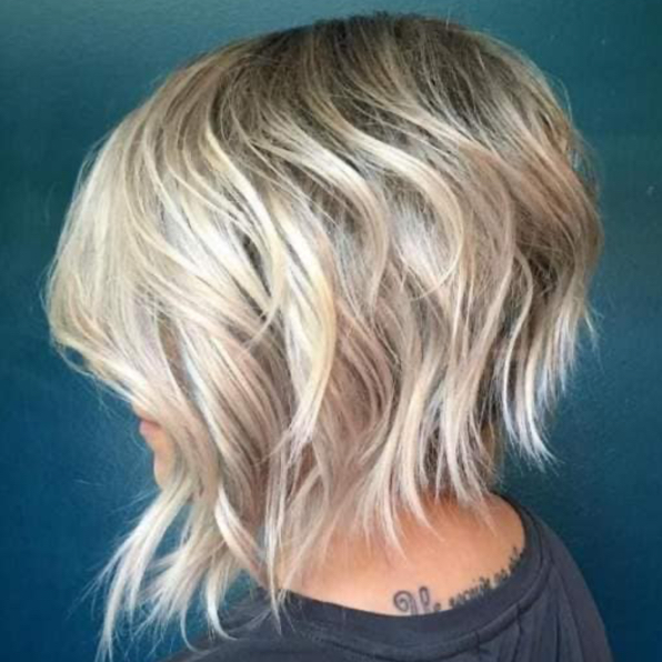 Стрижка женская на короткие волосы

( без мытья )