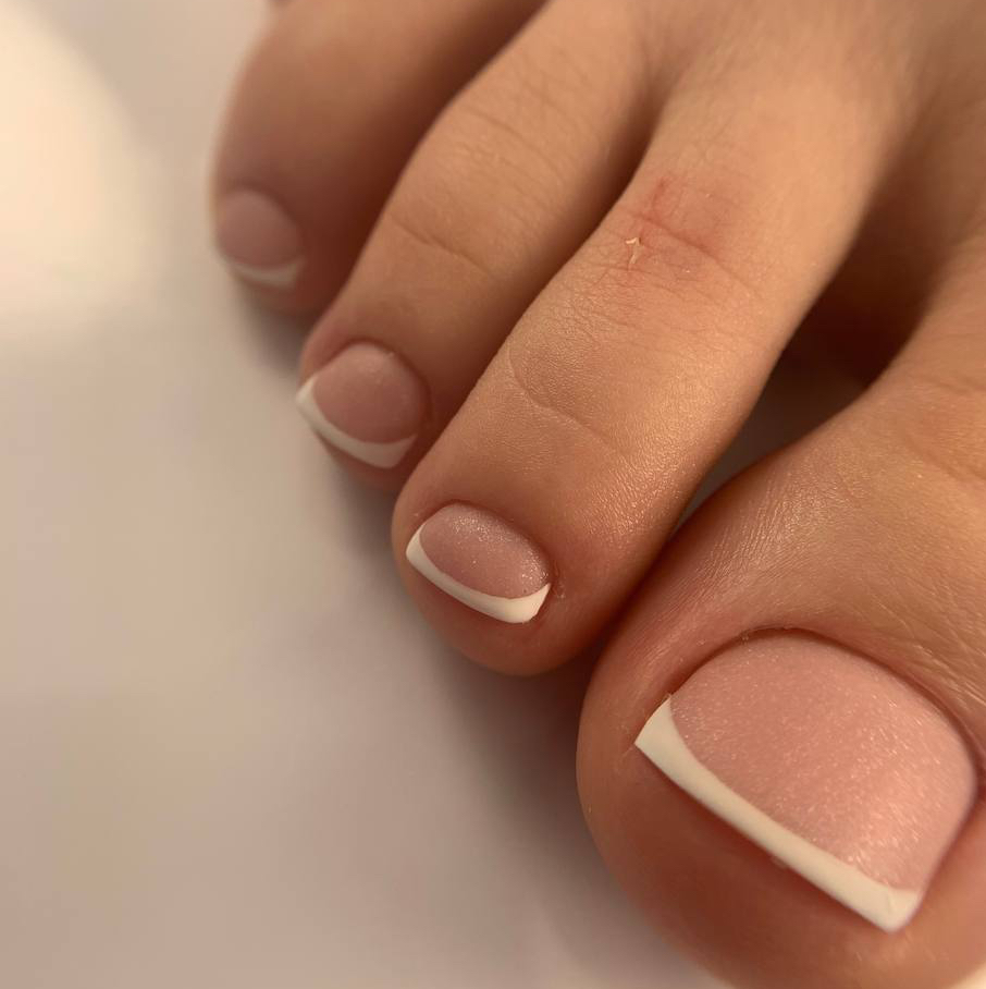 Педикюр без покрытия. Гигиена пальчиков, снятие предыдущего покрытия