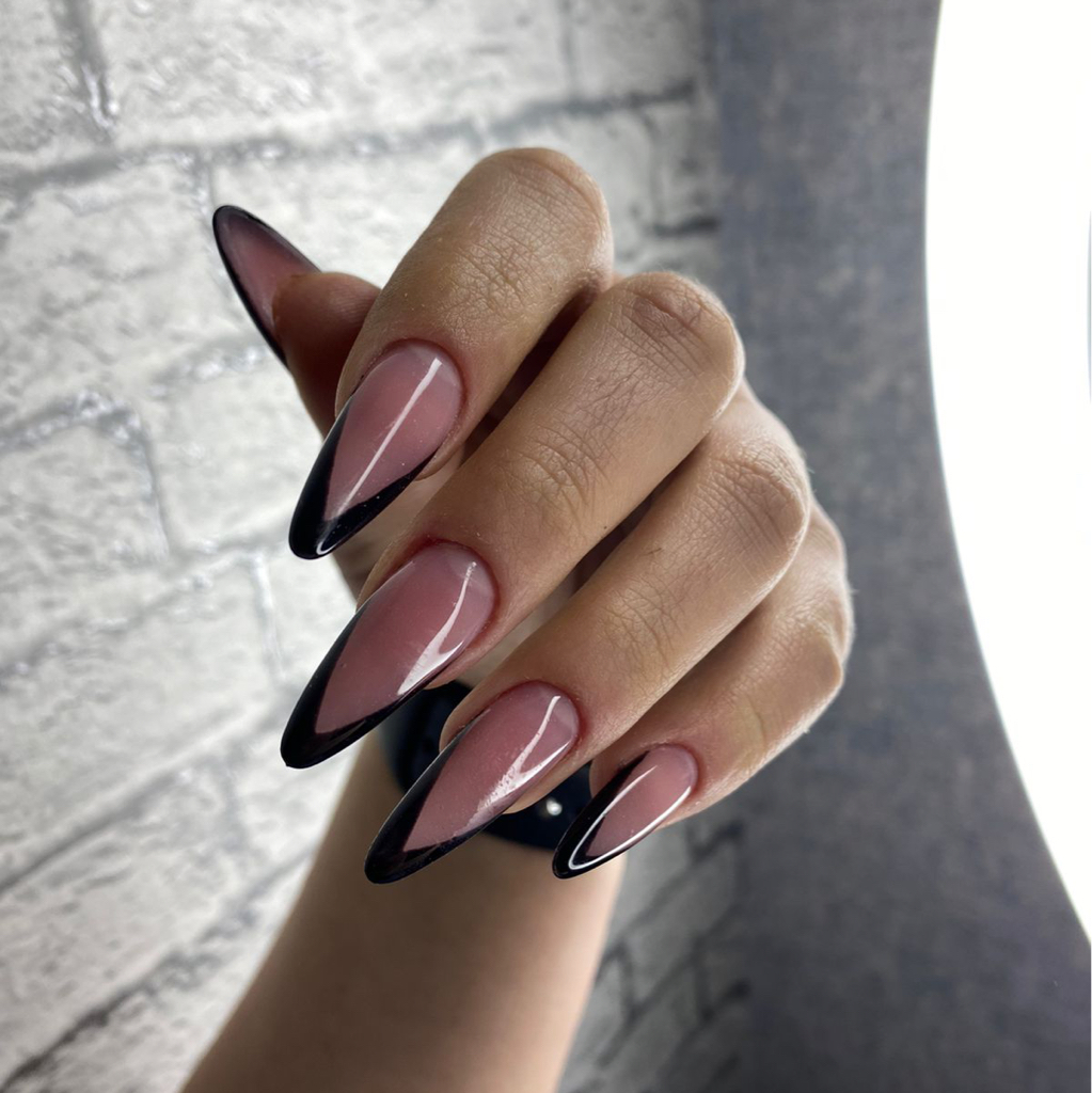 Наращивание ногтей с покрытием