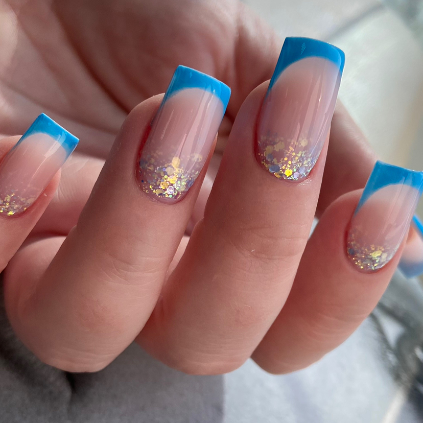 Наращивание ногтей классическое