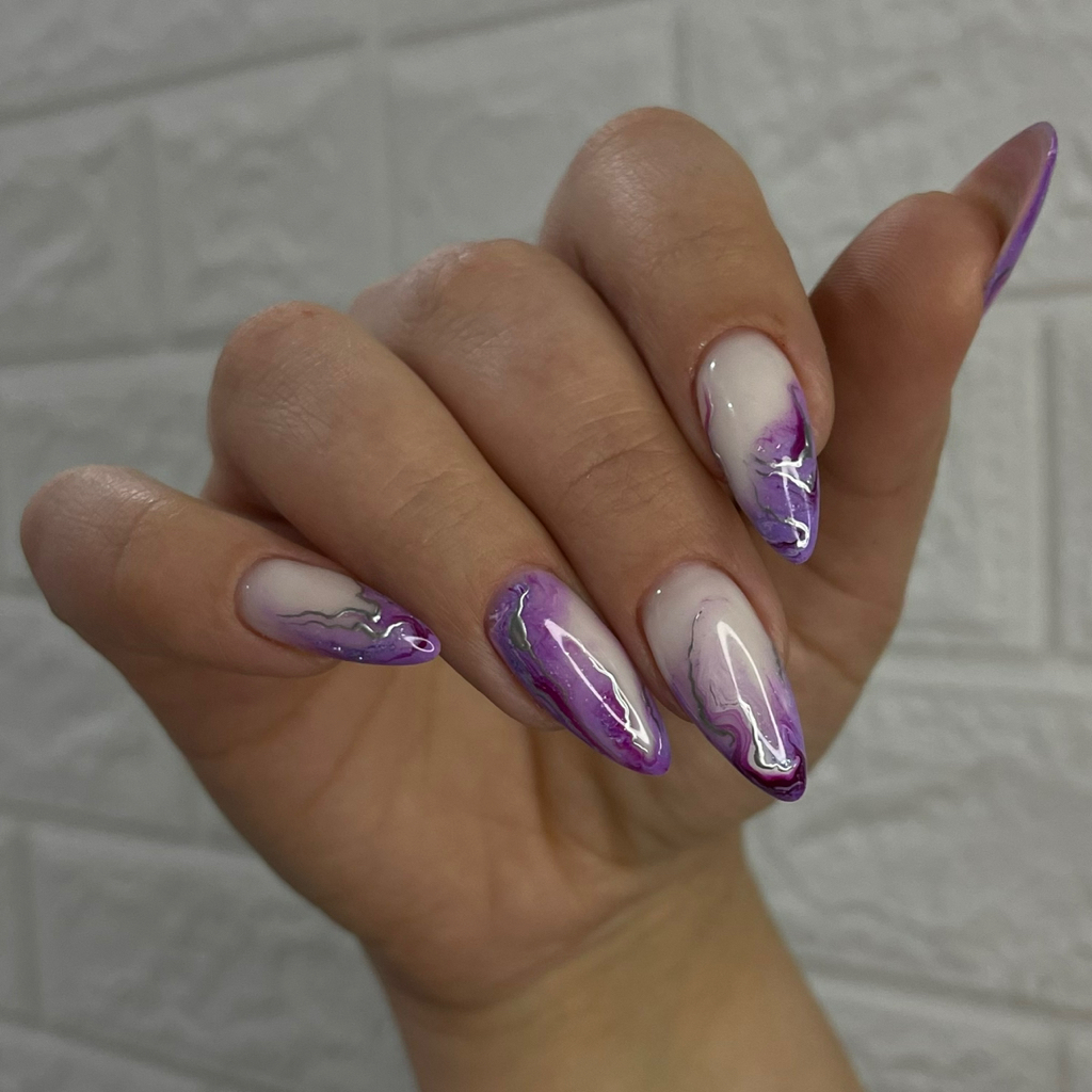 Коррекция ногтей с покрытием