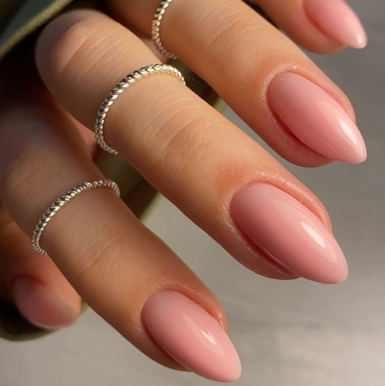 Коррекция нарощенных ногтей