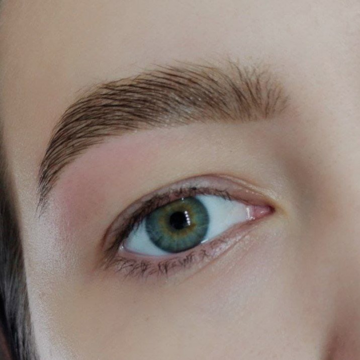 Окрашивание бровей + коррекция