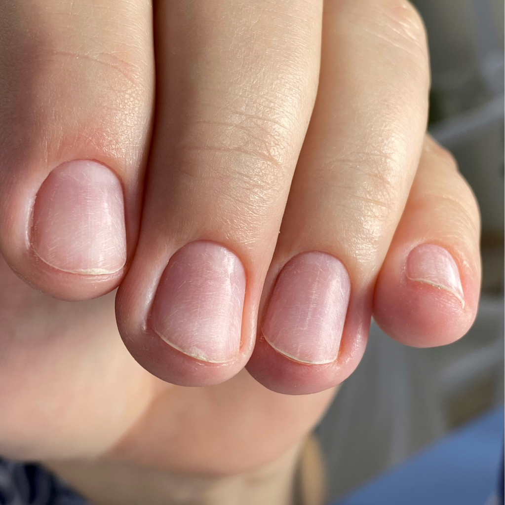 Маникюр без покрытия