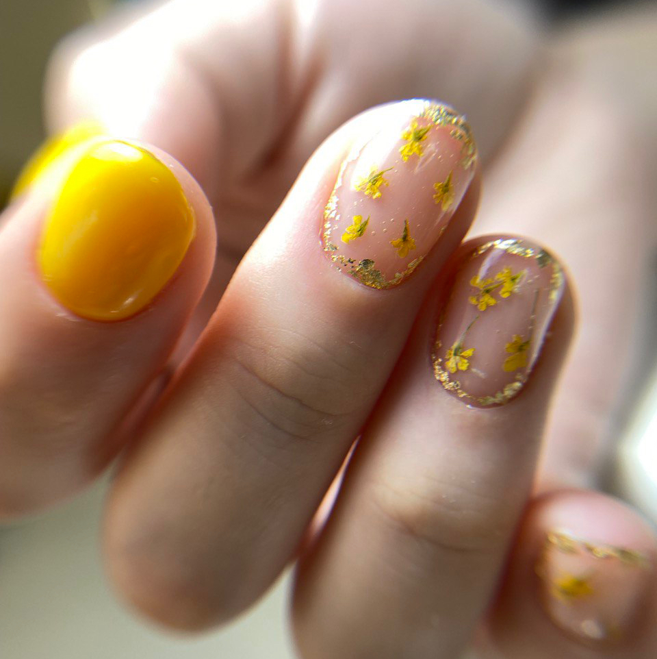 Маникюр с покрытием гель-лак + дизайн